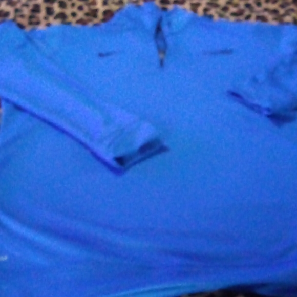 Nike athletic action excellent preown - Picture 3 of 4